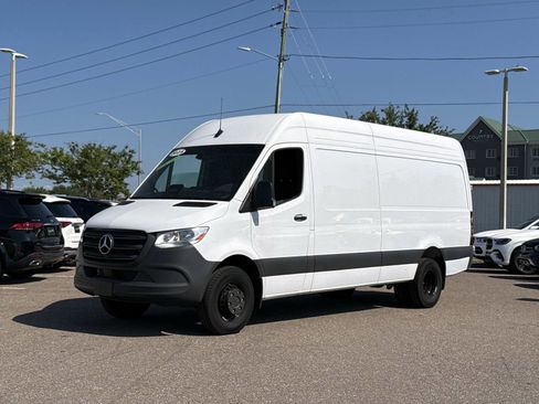 Used 2025 Mercedes-Benz Sprinter 3500 image 1