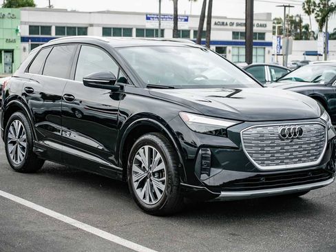 Used 2023 Audi Q4 e-tron Premium Plus w/ Premium Plus image 5