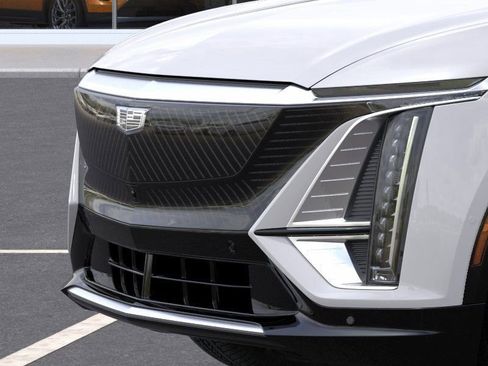 New 2025 Cadillac Lyriq Luxury image 13