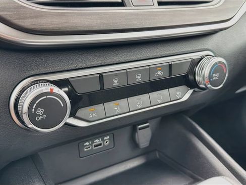New 2026 Nissan Altima 2.5 SV FWD image 17
