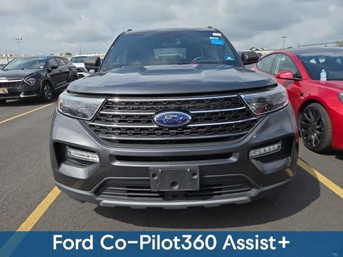 Used 2020 Ford Explorer XLT w/ Equipment Group 202A AWD/4WD image 3
