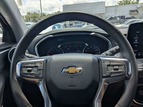 Used 2025 Chevrolet Blazer LT FWD image 20