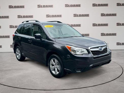 Used 2016 Subaru Forester 2.5i Premium w/ All-Weather Package AWD/4WD image 7