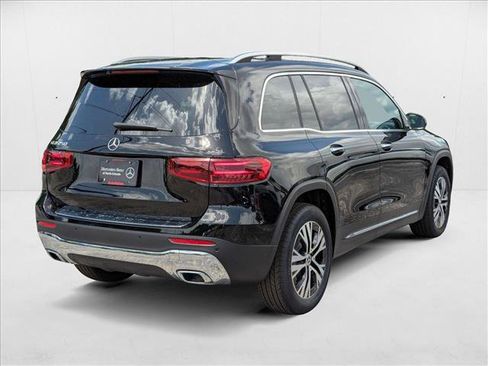 New 2025 Mercedes-Benz GLB 250 GLB 250 image 2