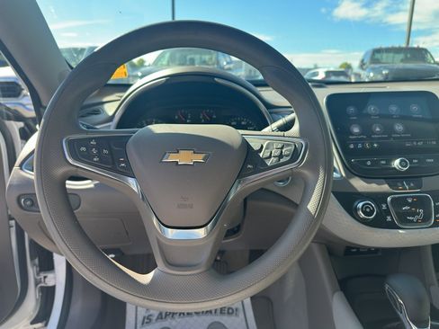 Used 2023 Chevrolet Malibu LS image 12