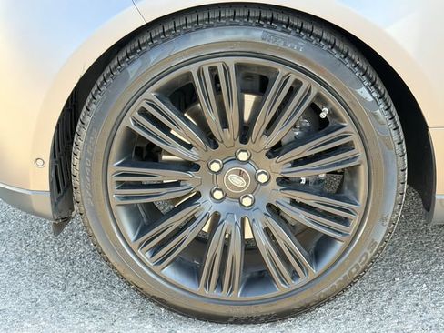 Used 2021 Land Rover Range Rover P525 Westminster Edition AWD/4WD image 32