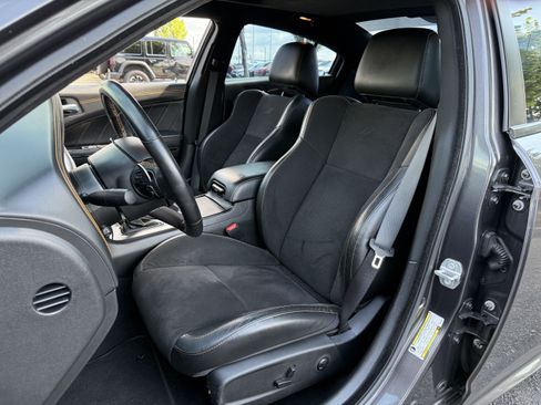 Used 2022 Dodge Charger Scat Pack RWD image 16