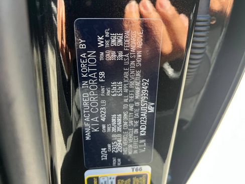 Used 2025 Kia Soul LX w/ LX Technology Package FWD image 22
