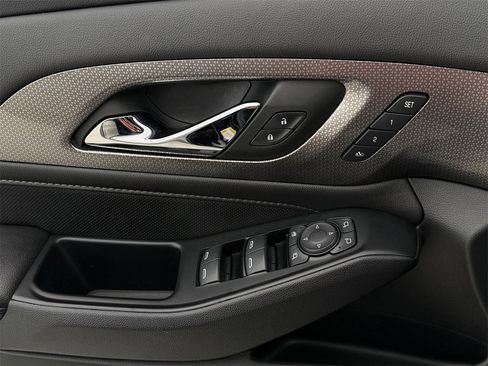 Certified 2022 Chevrolet Traverse Premier w/ Redline Edition image 23