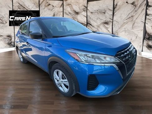Used 2021 Nissan Kicks S FWD image 1