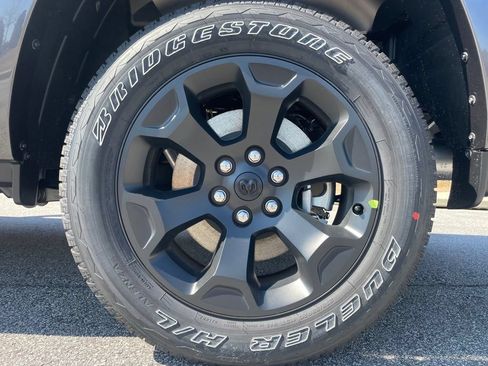 New 2026 RAM 1500 Big Horn AWD/4WD image 9