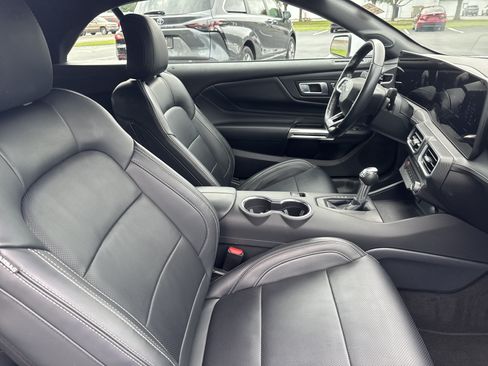 Used 2025 Ford Mustang Premium RWD image 21