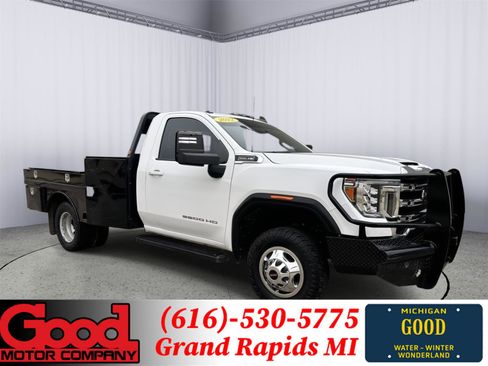 Used 2022 GMC Sierra 3500 SLE w/ SLE Convenience Package image 1