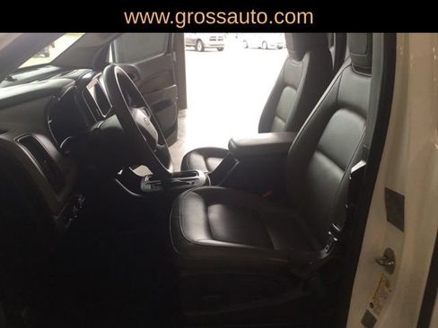 Used 2017 Chevrolet Colorado W/T AWD/4WD image 13