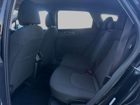 Used 2025 Kia Sportage LX image 26