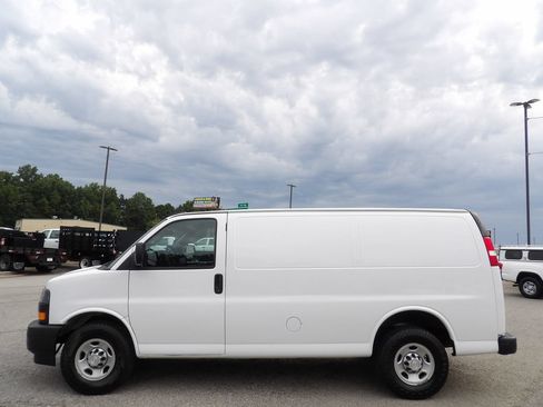 Used 2020 Chevrolet Express 2500 w/ Driver Convenience Package RWD image 56