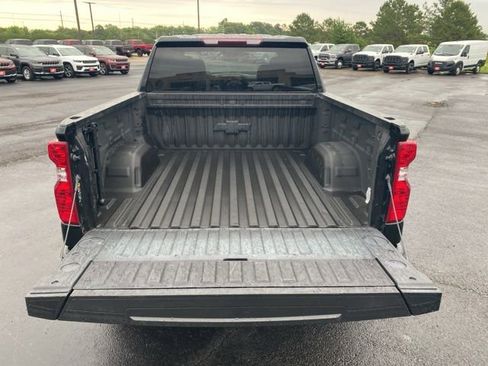Used 2024 Chevrolet Silverado 1500 Custom Trail Boss w/ LPO, Dark Essentials Package AWD/4WD image 38