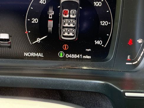 Used 2024 Honda Pilot Elite image 24