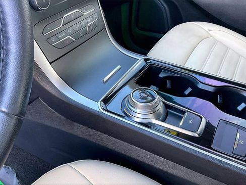 Used 2020 Ford Edge SEL w/ Convenience Package image 15