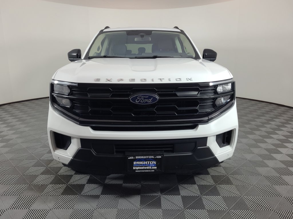 Used 2025 Ford Expedition Active AWD/4WD image 8