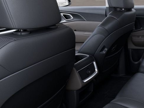 New 2025 Kia Carnival LXS image 26