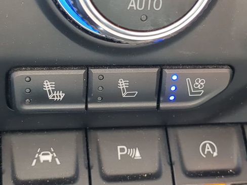 Used 2020 GMC Sierra 1500 SLT w/ SLT Premium Plus Package image 25