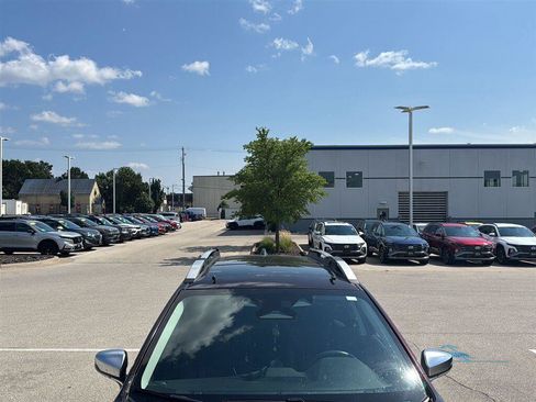 Used 2023 Subaru Outback Touring XT AWD/4WD image 4