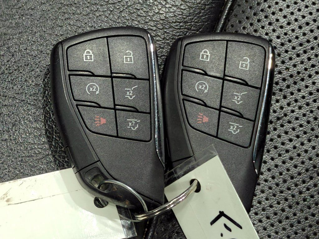 Used 2023 GMC Yukon XL Denali AWD/4WD image 16