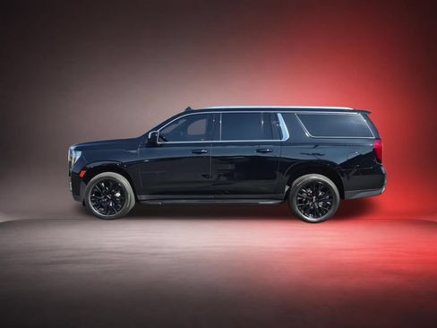 Certified 2023 GMC Yukon XL SLE AWD/4WD image 5