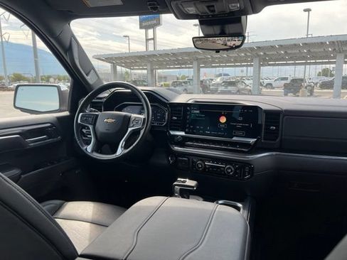 Certified 2023 Chevrolet Silverado 1500 LTZ AWD/4WD image 32