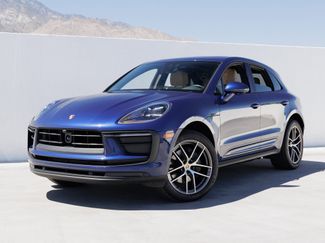 Certified 2025 Porsche Macan image 1