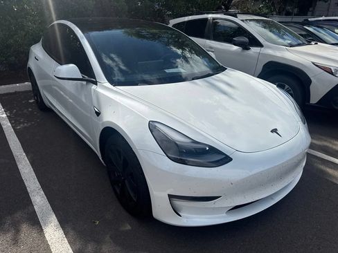 Used 2023 Tesla Model 3 Standard Range RWD image 4