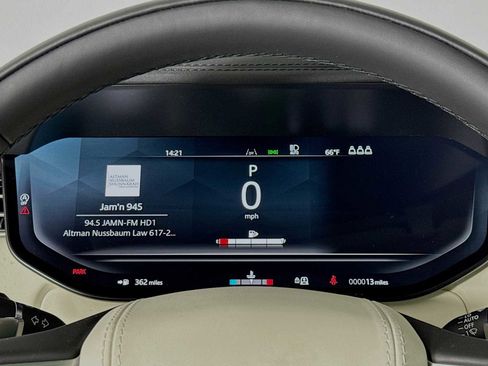 New 2025 Land Rover Range Rover SE image 13