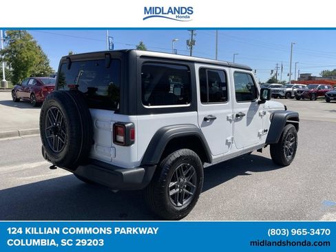 Used 2025 Jeep Wrangler Unlimited Sport AWD/4WD image 6
