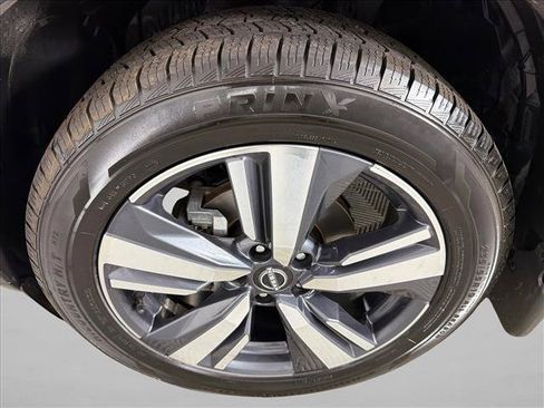 Used 2023 Nissan Rogue SL FWD image 12