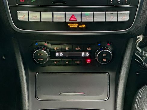 Used 2019 Mercedes-Benz GLA 250 4MATIC image 16