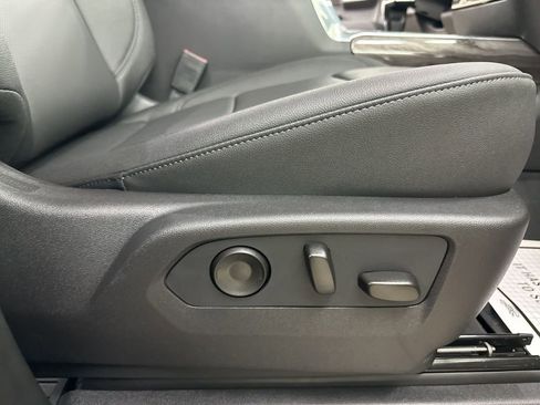 New 2026 Chevrolet Silverado 1500 LTZ w/ LTZ Premium Package image 18