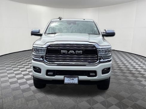 Used 2022 RAM 3500 Limited AWD/4WD image 2