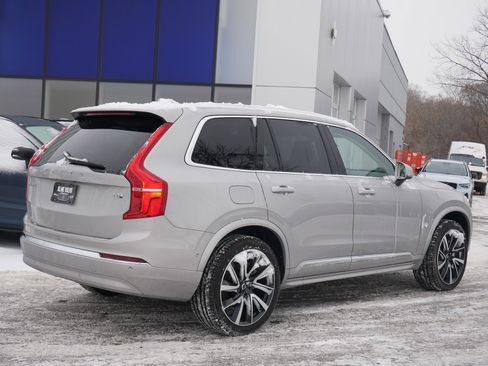 New 2025 Volvo XC90 T8 Ultra w/ Protection Package Premier image 3