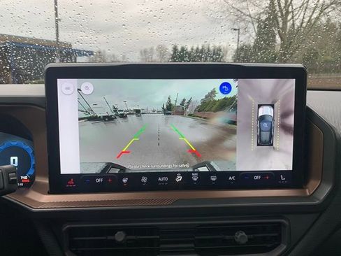 Certified 2025 Ford Bronco Sport Outer Banks w/ Outer Banks Tech Package+ image 21