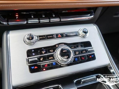 Used 2024 Lincoln Aviator Reserve w/ Equipment Group 201A image 31