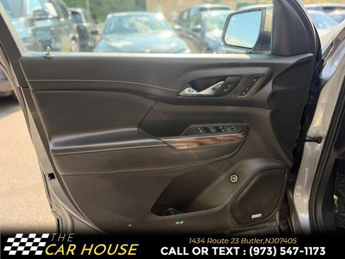 Used 2021 GMC Acadia Denali w/ LPO, Floor Liner Package AWD/4WD image 11