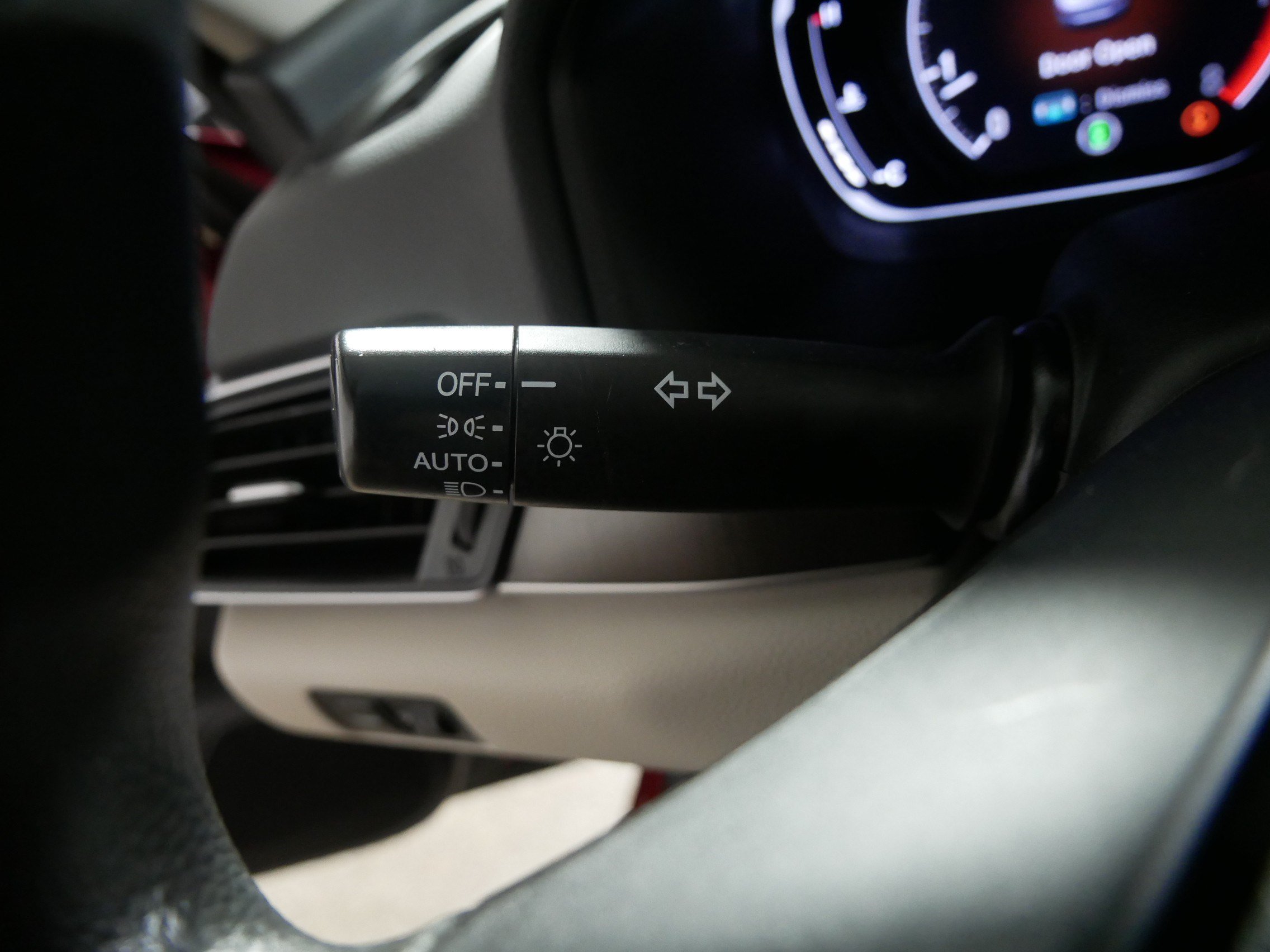 Used 2018 Honda Accord LX image 32