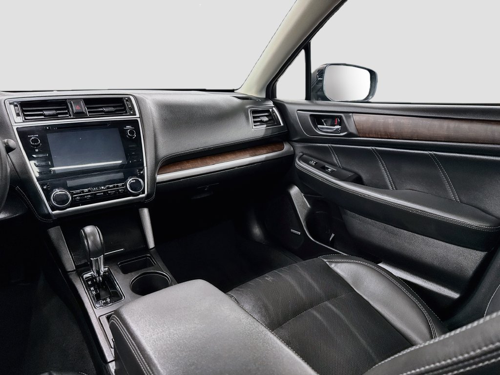Used 2019 Subaru Outback 2.5i Limited AWD/4WD image 23