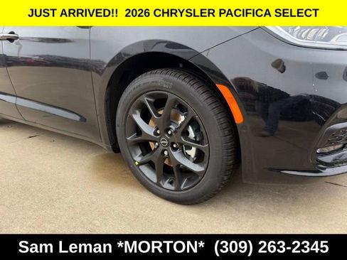 New 2026 Chrysler Pacifica Select w/ S Appearance Package image 4