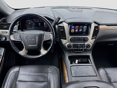Used 2020 GMC Yukon XL Denali RWD image 14