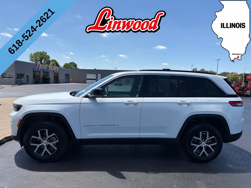Used 2025 Jeep Grand Cherokee Limited AWD/4WD image 3