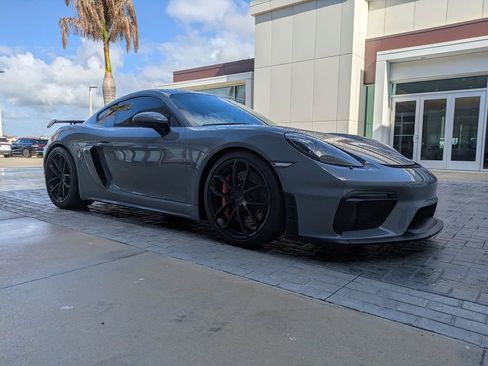 Used 2023 Porsche 718 Cayman GT4 RWD image 3