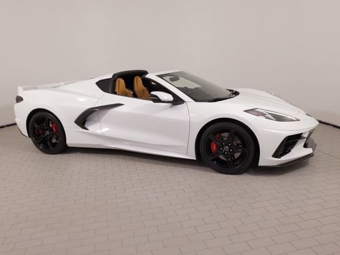 Used 2020 Chevrolet Corvette Stingray Preferred Cpe w/ 2LT Preferred Equipment Group RWD image 9