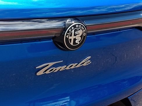 New 2026 Alfa Romeo Tonale w/ Black Premium Package AWD/4WD image 21